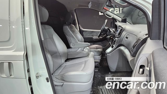 Hyundai Starex 2019 thumb 11