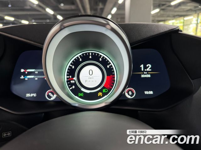Aston Martin Vantage 4.0T V8 2019 thumb 5