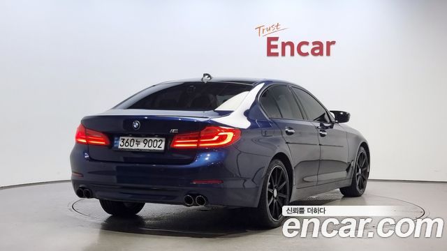 BMW 5 серии 2018 thumb 3