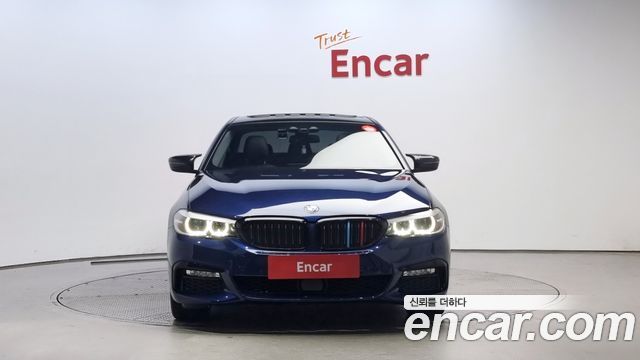 BMW 5 серии 2018 thumb 4