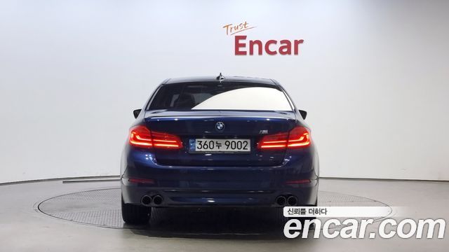 BMW 5 серии 2018 thumb 5