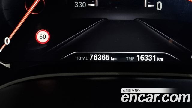 BMW 5 серии 2018 thumb 9