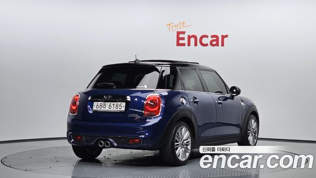 Mini Hatch 2014 thumb 3