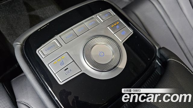 Genesis G80 2022 thumb 12