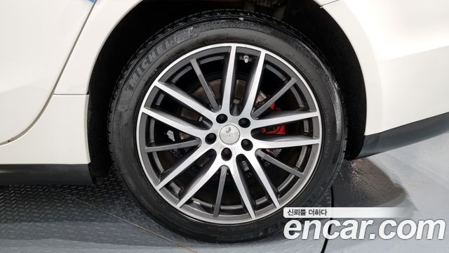 Maserati Ghibli 2016 thumb 5