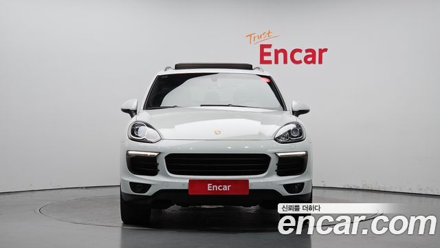 Porsche Cayenne 2015 thumb 4