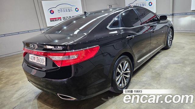 Hyundai Grandeur 2011 thumb 4