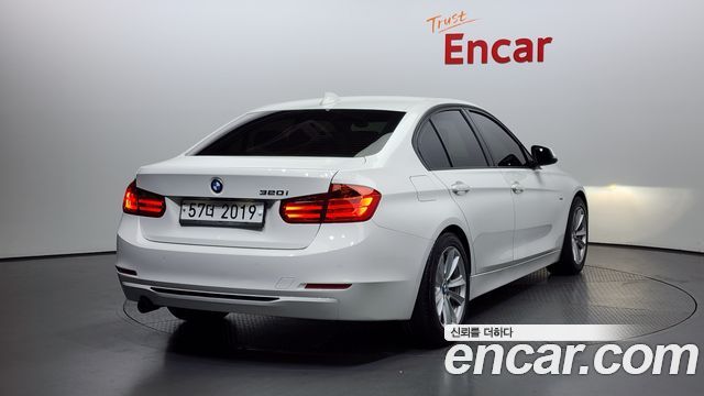 BMW 3 серии 2012 thumb 3
