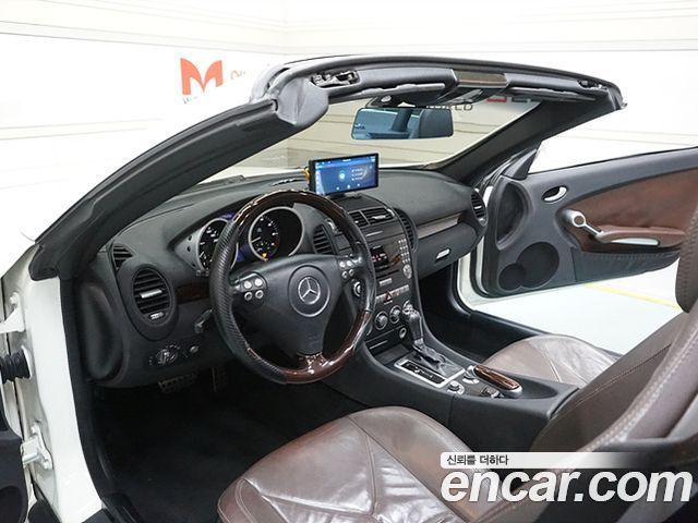Mercedes-Benz SL 2005 thumb 8