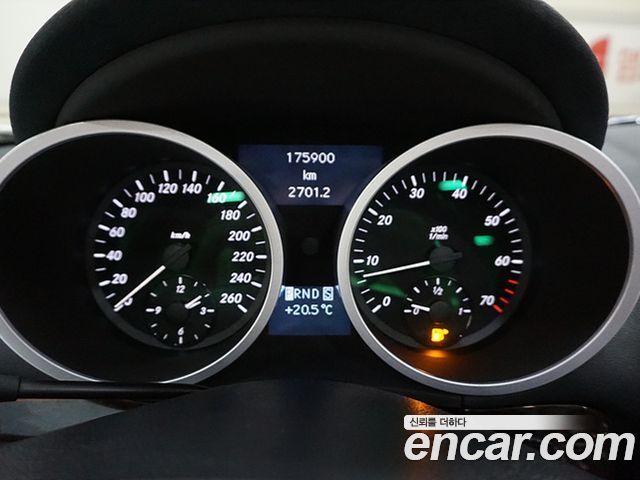 Mercedes-Benz SL 2005 thumb 9