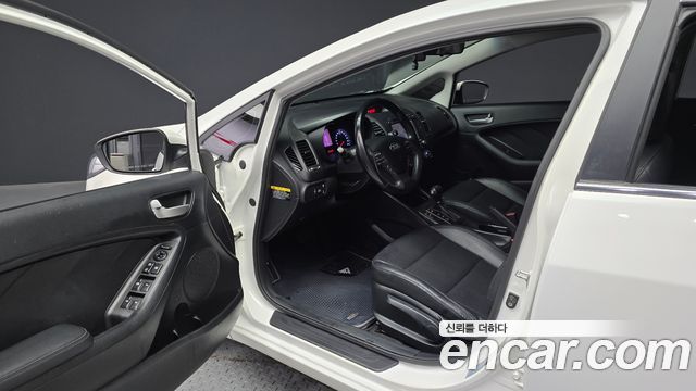 Kia K3 2014 thumb 10