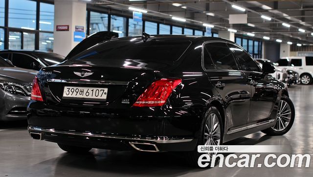 Genesis G90 2018 thumb 3