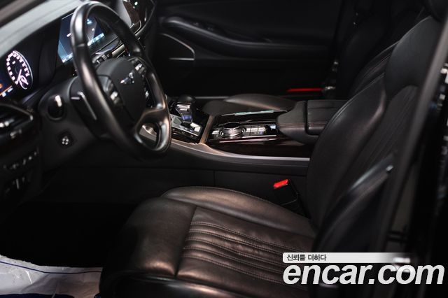 Genesis G90 2018 thumb 11
