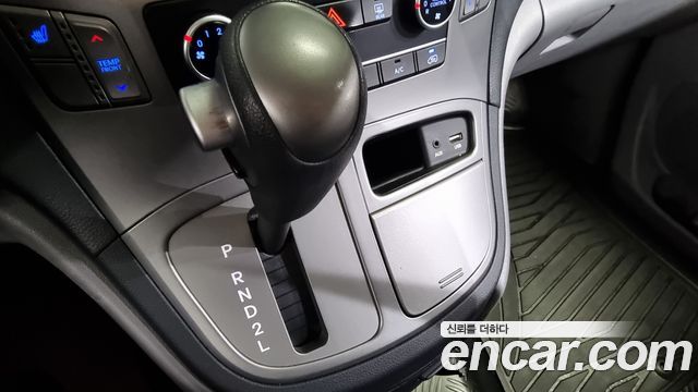 Hyundai Starex 2018 thumb 10
