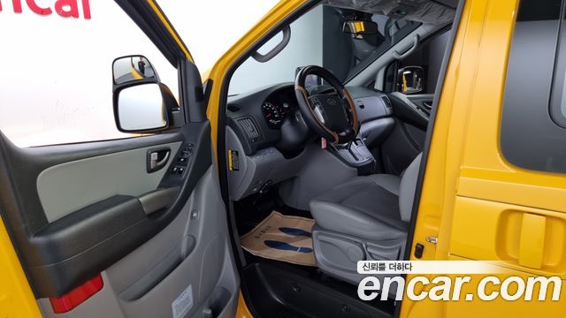 Hyundai Starex 2018 thumb 11