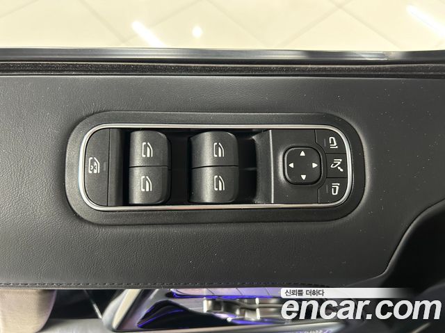 Mercedes-Benz G-Class 2020 thumb 8