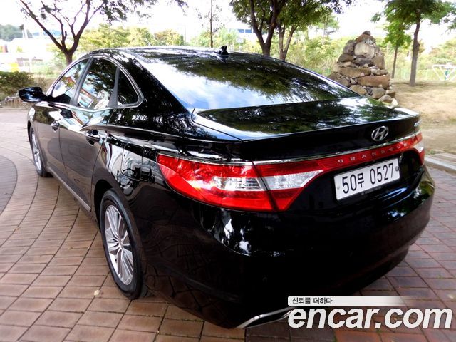 Hyundai Grandeur 2015 thumb 4