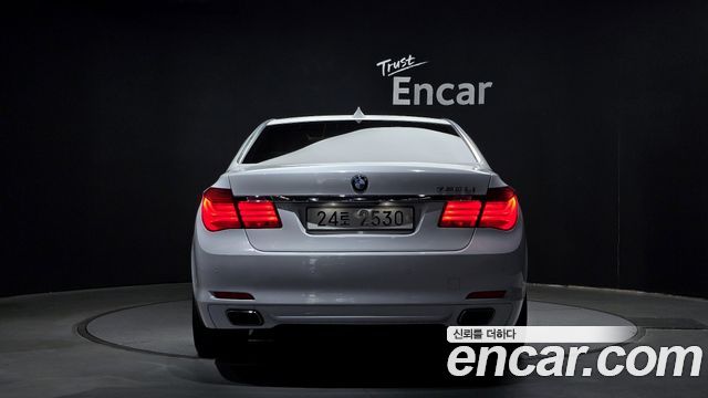 BMW 7 серии 2010 thumb 5