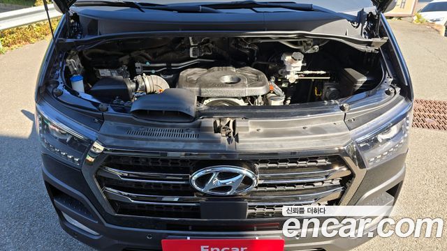 Hyundai Staria 2022 thumb 7