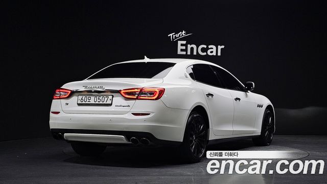 Maserati Quattroporte 2016 thumb 3