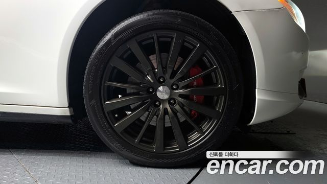 Maserati Quattroporte 2016 thumb 6