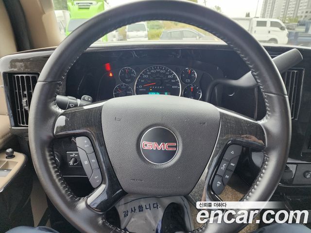 GMC Savana 2020 thumb 10