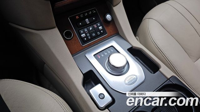 Land Rover Discovery 2015 thumb 10