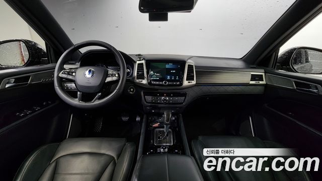 SsangYong Rexton 2017 thumb 8