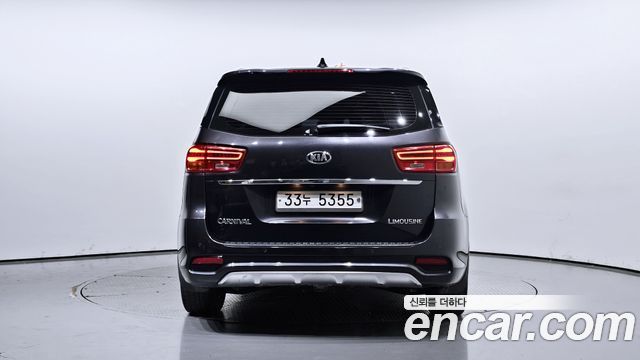 Kia Carnival 2019 thumb 5