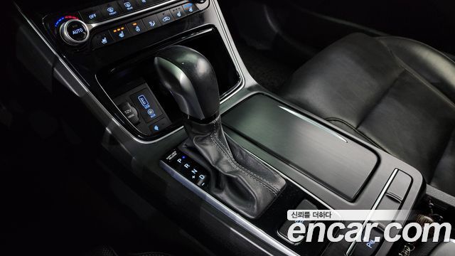 Hyundai Grandeur 2017 thumb 10