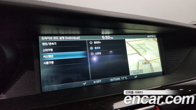 Genesis G90 2016 thumb 12