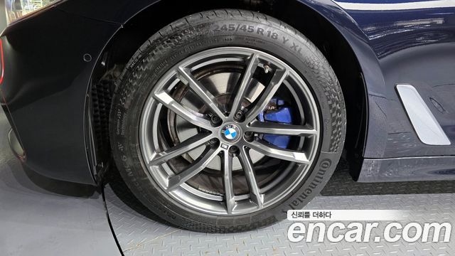BMW 5 серии 2020 thumb 6