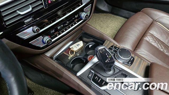 BMW 5 серии 2020 thumb 10
