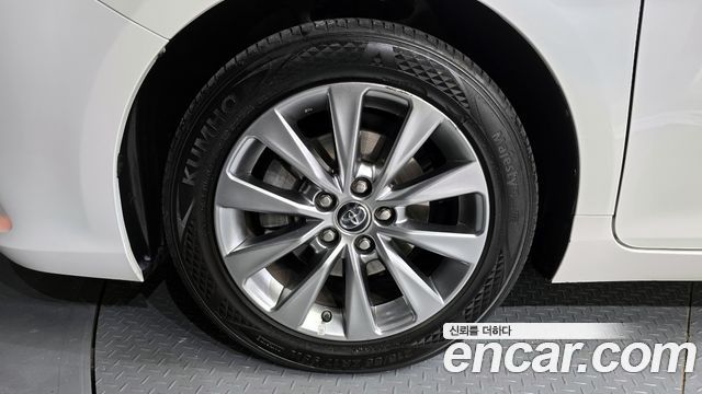 Toyota Camry 2015 thumb 6