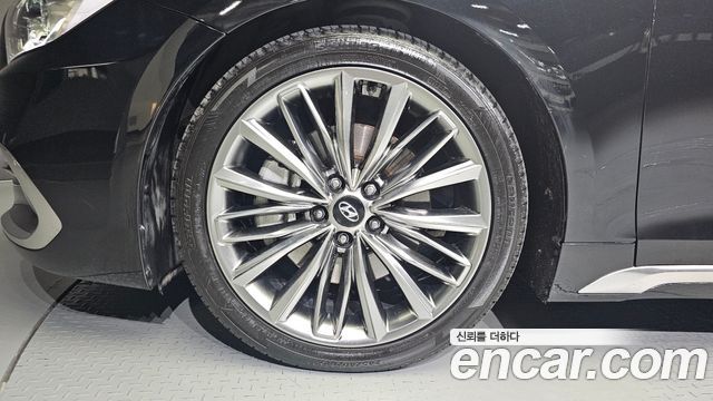 Hyundai Grandeur 2017 thumb 6