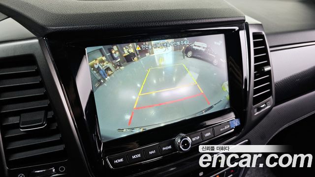 SsangYong Rexton 2022 thumb 12