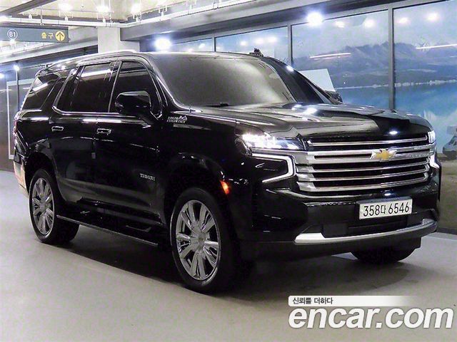 Chevrolet Tahoe 2022 thumb 2