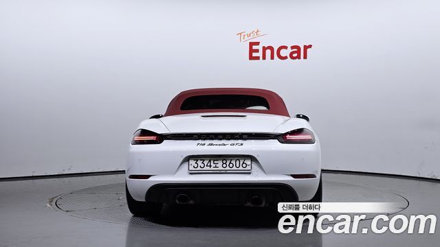 Porsche Cayman 2023 thumb 5