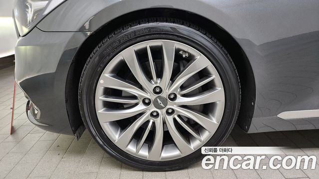 Genesis G80 2018 thumb 6