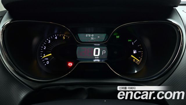 Renault Korea QM3 2014 thumb 9