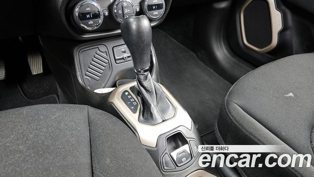 Jeep Renegade 2016 thumb 10