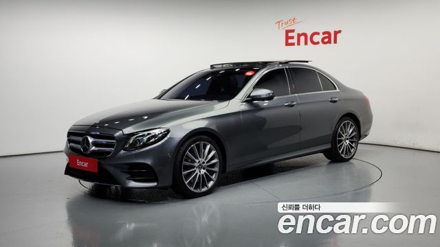 Mercedes-Benz E-Class 2019 thumb 2