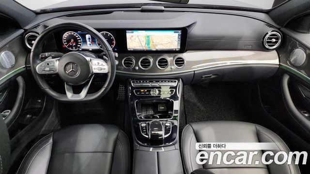 Mercedes-Benz E-Class 2019 thumb 8