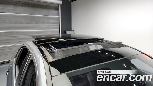 Mercedes-Benz E-Class 2019 thumb 12