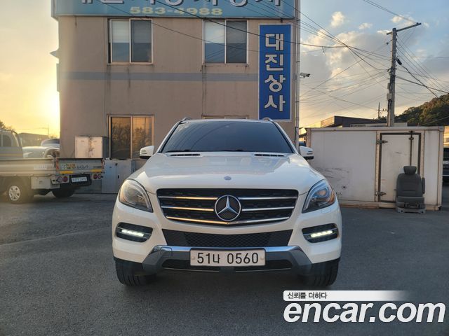 Mercedes-Benz M-Class 2012 thumb 3