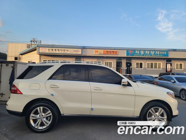 Mercedes-Benz M-Class 2012 thumb 5