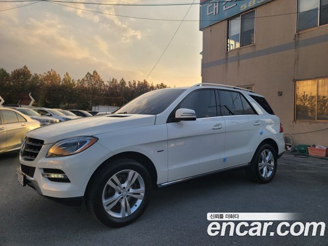 Mercedes-Benz M-Class 2012 thumb 10