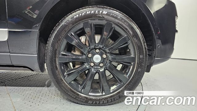 Land Rover Range Rover 2017 thumb 6