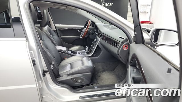 Volvo S80 2011 thumb 11