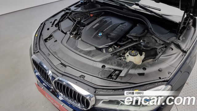 BMW 7 серии 2017 thumb 7